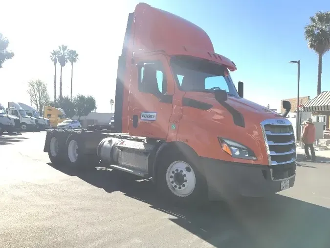 2019 Freightliner T11664ST1d2e09629bf13360ddbdeb0ab7a09261