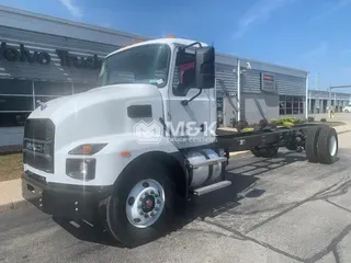 2025 MACK MD MD7