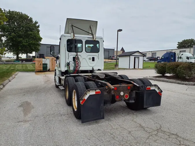 2016 FREIGHTLINER/MERCEDES CASCADIA 125