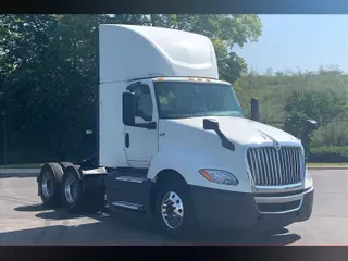 2022 INT LT625 6x4