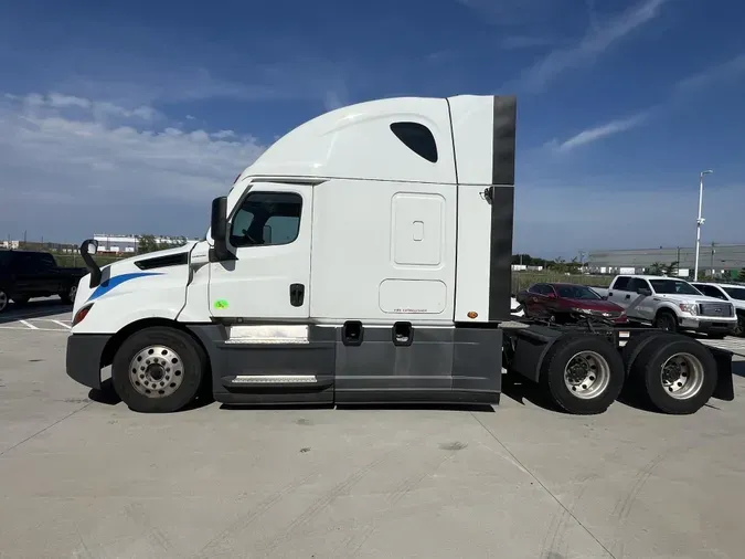 2022 Freightliner Cascadia1d32b2e60be570f87b5cded632c94325