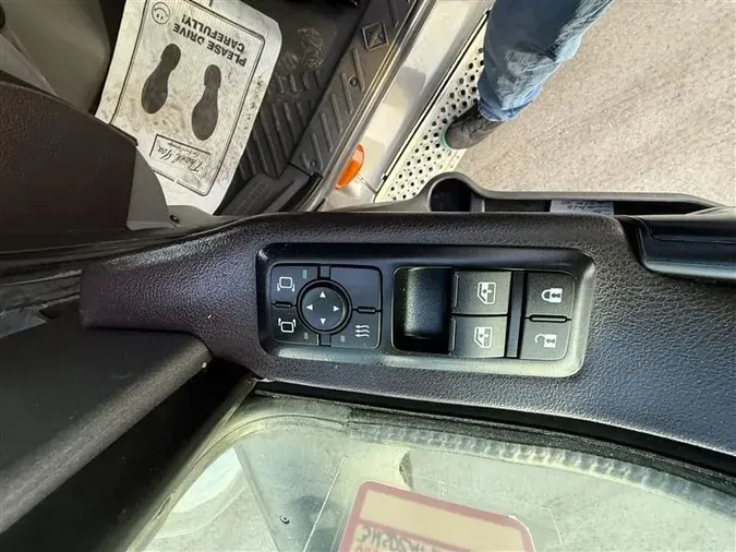 2022 INTERNATIONAL LT625