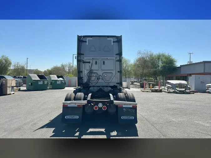 2024 Freightliner Cascadia 126