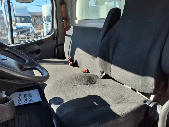 2019 FREIGHTLINER/MERCEDES M2 106