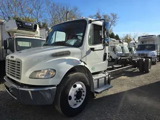 2017 FREIGHTLINER/MERCEDES M2 106