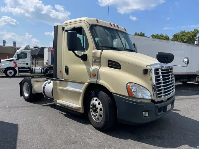 2017 FREIGHTLINER/MERCEDES CASCADIA 113