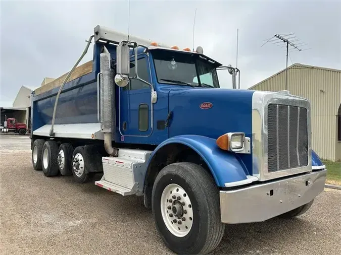 2016 PETERBILT 365