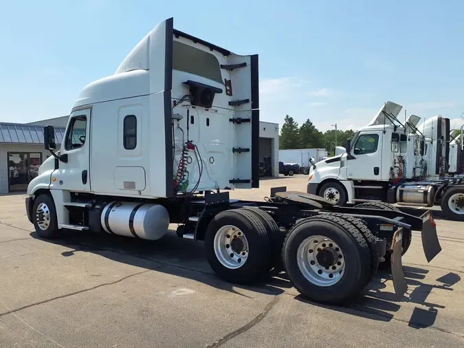 2020 FREIGHTLINER CASCADIA 125
