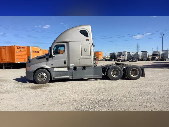 2022 Freightliner Cascadia