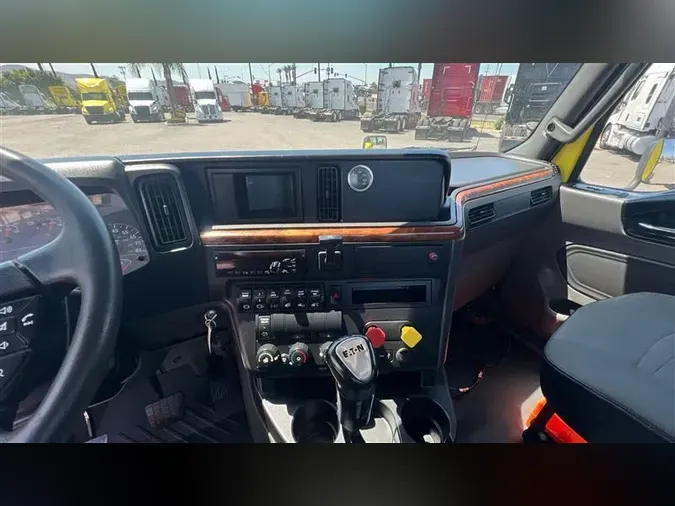 2018 INTERNATIONAL RH613