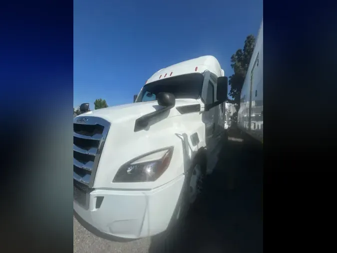 2022 FREIGHTLINER/MERCEDES NEW CASCADIA PX12664