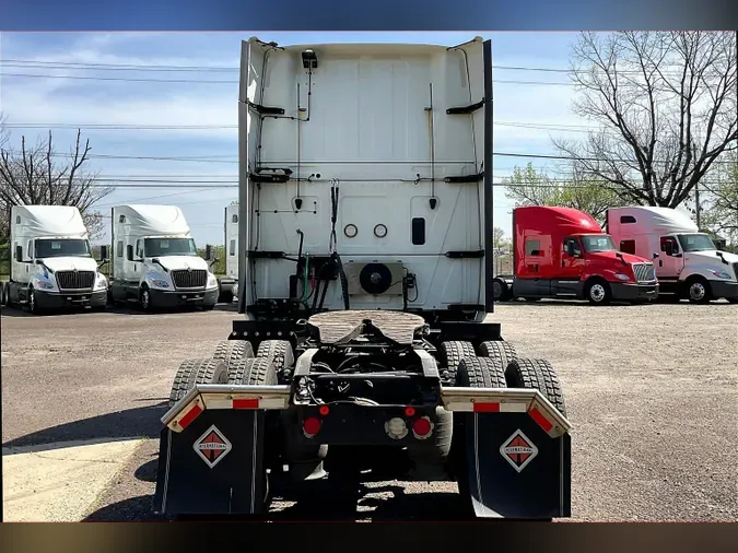 2021 INT LT625 6x4