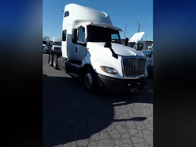 2020 NAVISTAR INTERNATIONAL LT625 SLPR CAB