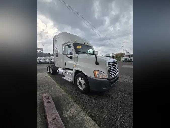 2019 FREIGHTLINER/MERCEDES CASCADIA 125