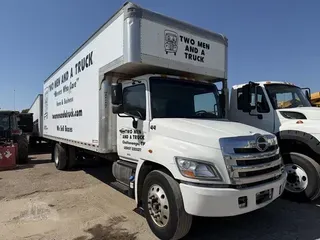 2017 HINO 268