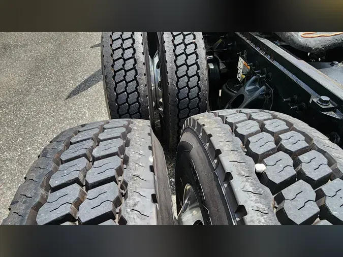 2021 Peterbilt 579
