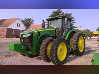 2018 John Deere 8320R