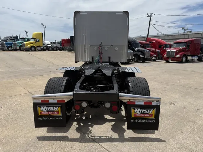 2019 Peterbilt 389