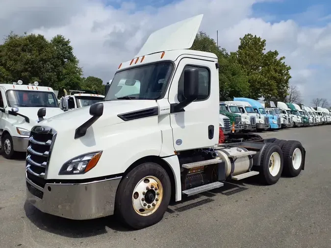 2019 FREIGHTLINER NEW CASCADIA PX126641d5b7cfde42b12da707a2cef3256e99f