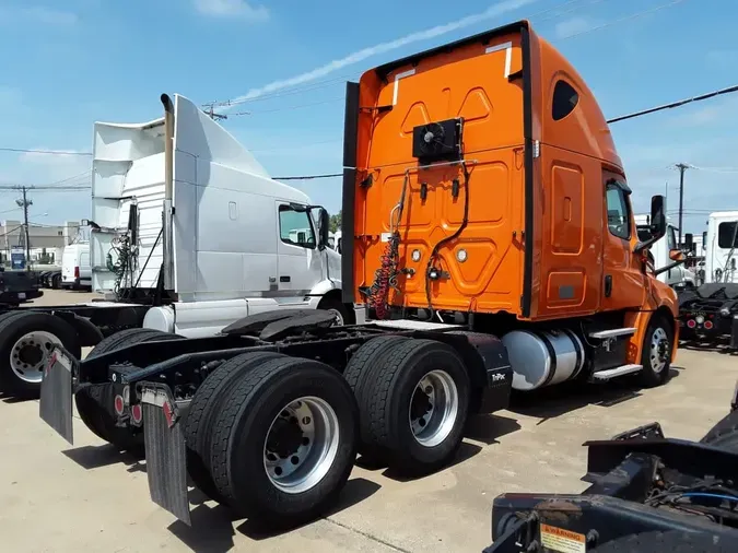 2019 FREIGHTLINER NEW CASCADIA PX12664
