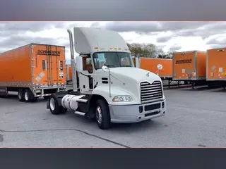 2017 Mack CXU (PINNACLE)