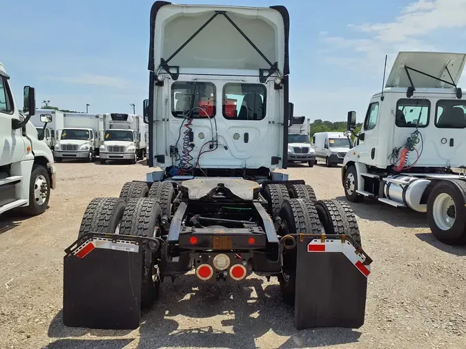2019 FREIGHTLINER CASCADIA 125