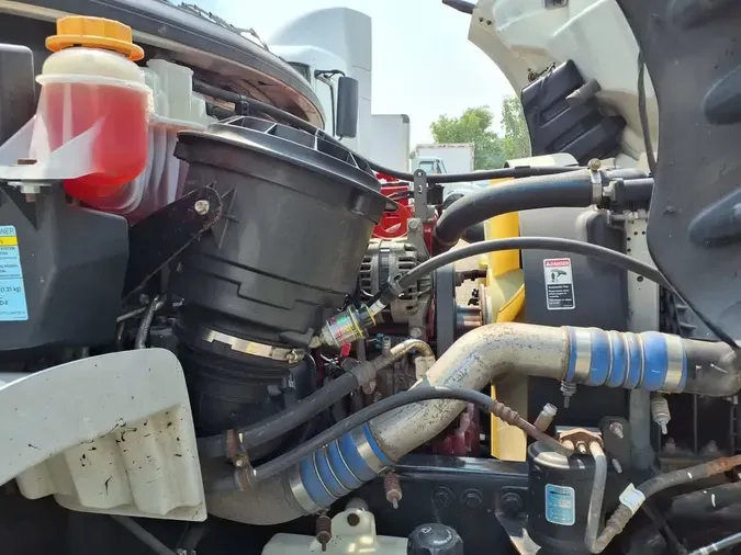 2020 FREIGHTLINER M2 106