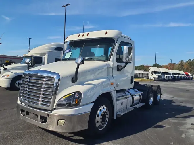 2019 FREIGHTLINER/MERCEDES CASCADIA 1251d647ddcb957fc367b8c30a21b286219