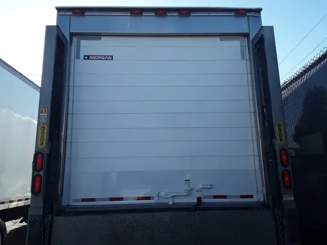 2018 FREIGHTLINER/MERCEDES M2 106