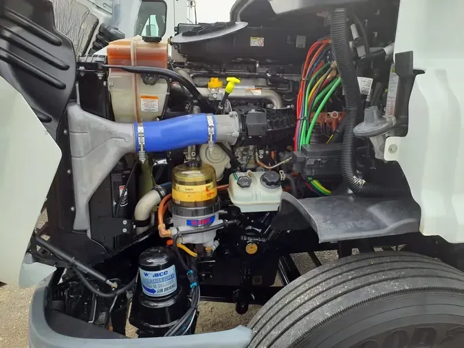 2020 FREIGHTLINER CASCADIA 113