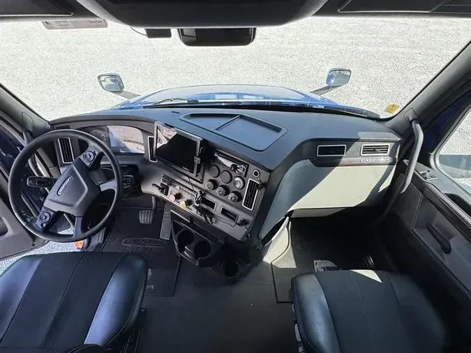 2020 FREIGHTLINER CA126