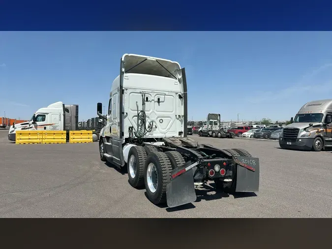 2020 Freightliner Cascadia