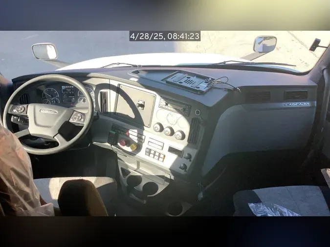 2021 Freightliner Cascadia