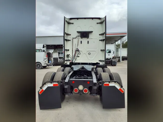 2018 FREIGHTLINER/MERCEDES CASCADIA