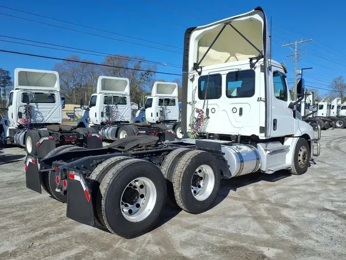 2020 FREIGHTLINER/MERCEDES NEW CASCADIA PX12664