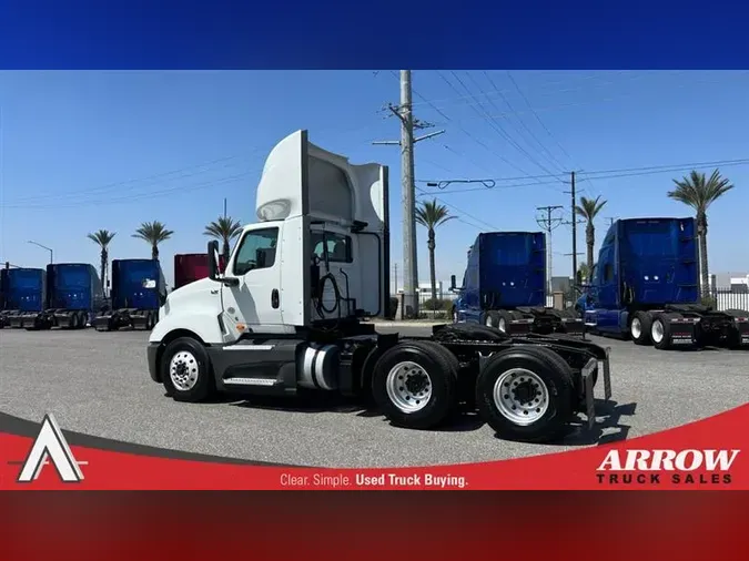 2021 INTERNATIONAL LT