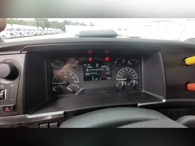 2019 Volvo VNL 740