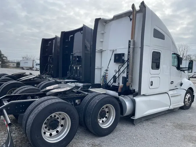 2022 Kenworth T680