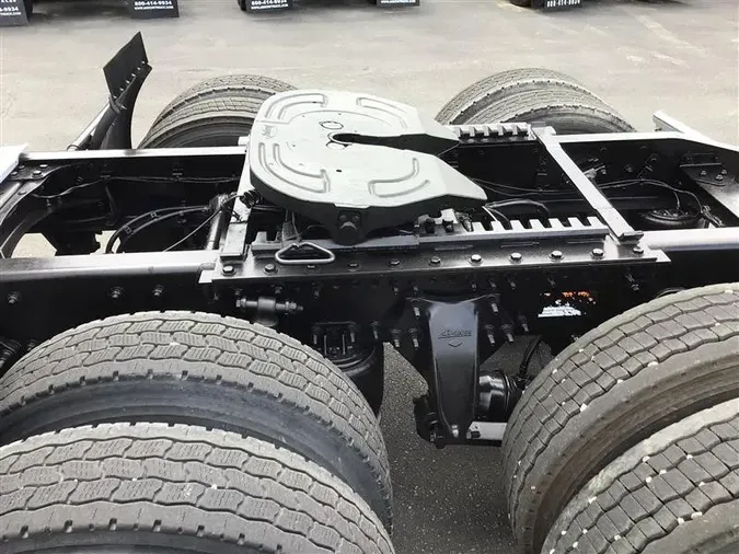 2020 FREIGHTLINER CASCADEVO1