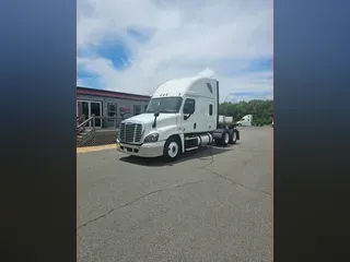 2019 FREIGHTLINER/MERCEDES CASCADIA 125