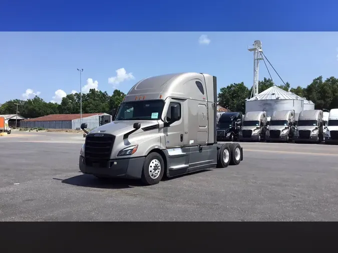 2023 Freightliner Cascadia 1261d7b617313c1801120aad62ea79025bd