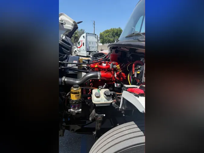 2019 FREIGHTLINER/MERCEDES M2 106