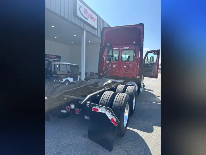 2020 FREIGHTLINER/MERCEDES CASCADIA 1251d7de10869e2db9eafa18b411dda3ed8