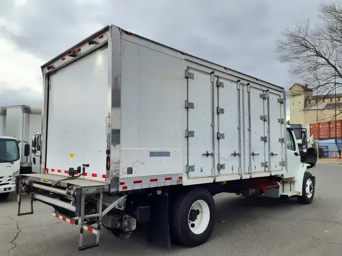 2019 FREIGHTLINER/MERCEDES M2 106