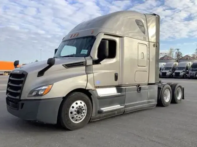 2020 Freightliner Cascadia