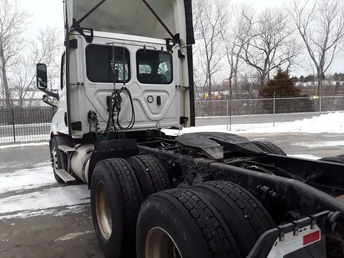 2020 FREIGHTLINER/MERCEDES NEW CASCADIA 116