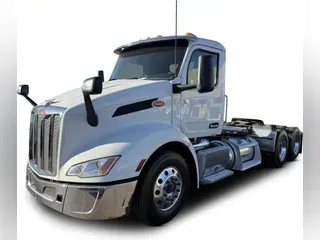 2023 Peterbilt 579