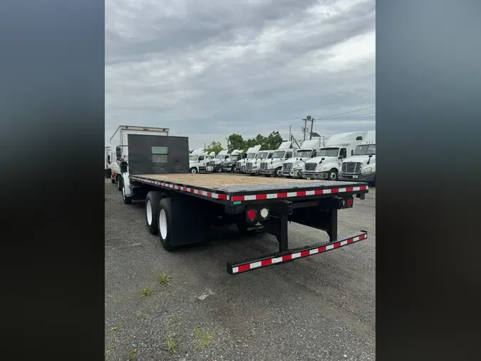 2016 FREIGHTLINER/MERCEDES M2 106