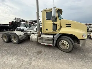 2018 MACK PINNACLE CXU613