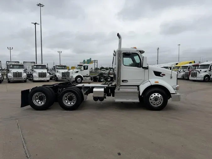 2023 Peterbilt 567